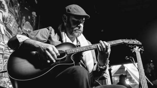 Live Music with Fil Pate